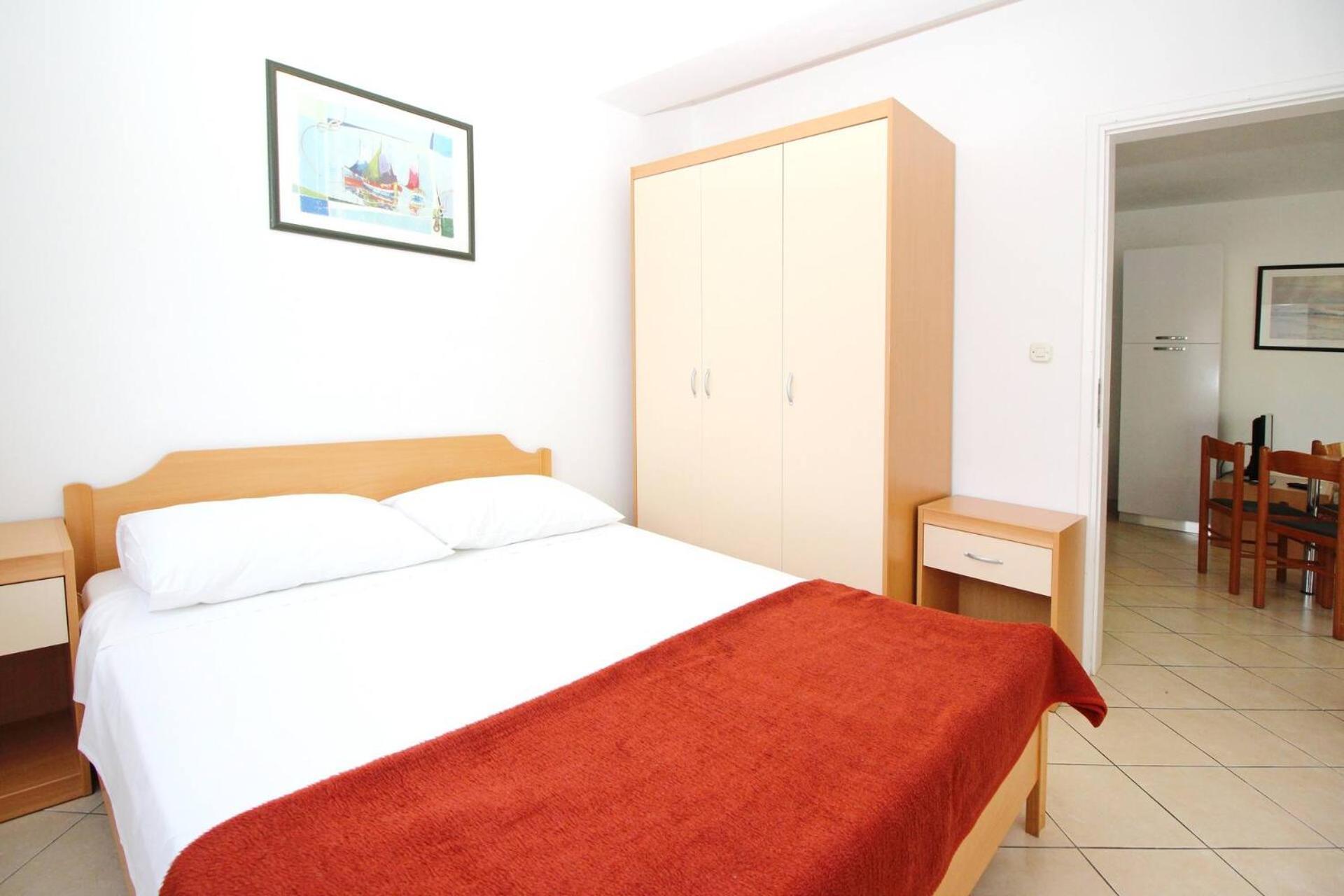 Apartments Lovincic Baška Exteriör bild